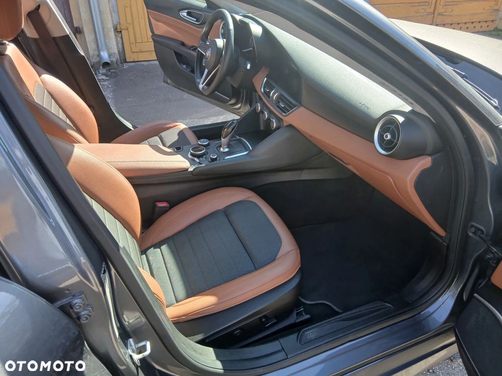 Alfa Romeo Giulia 2.0 Turbo Super - 8