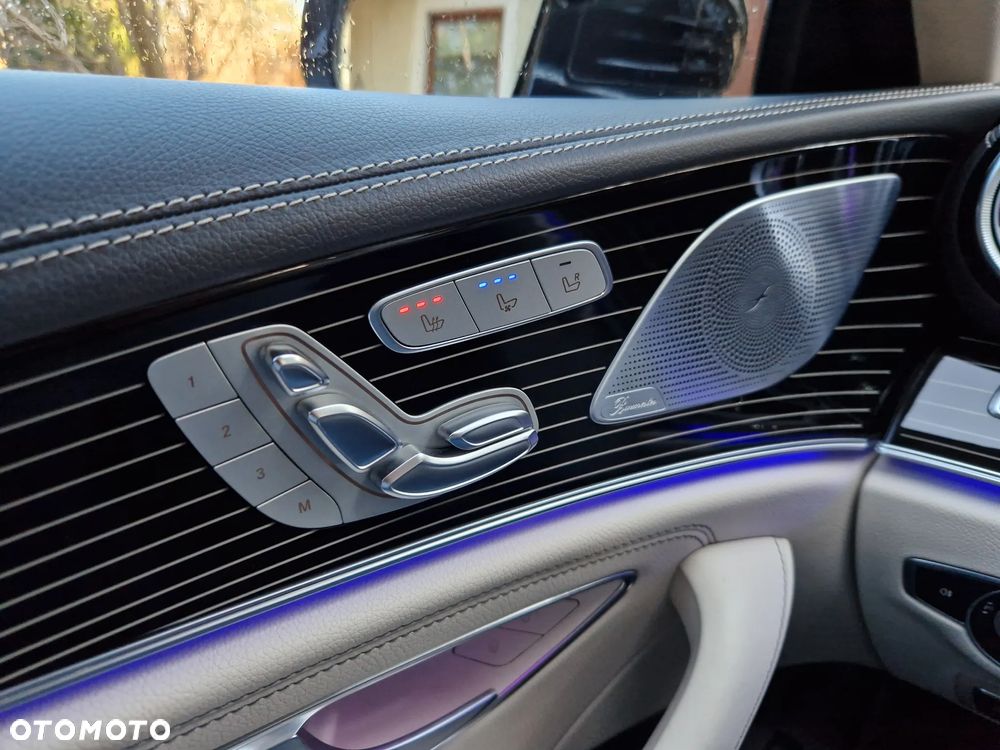 Mercedes-Benz CLS - 22