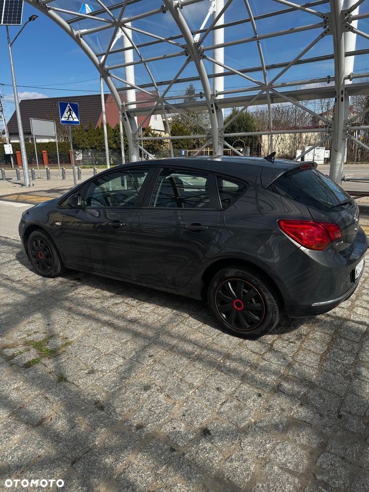 Opel Astra 1.6 CDTI Enjoy - 4