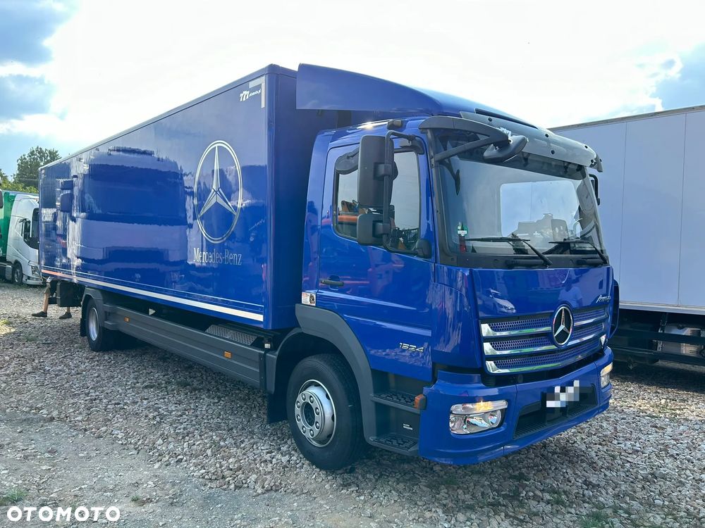 Mercedes-Benz Atego 1224 7.75m TOP1 STAN WINDA HAK z Niemiec tylko 320 000km UBRANIÓWKA czyściutki 6 cylindrów - 6