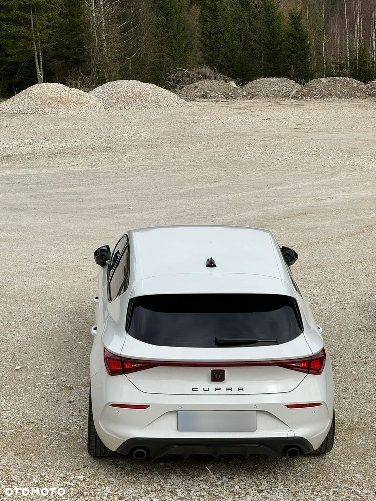 Cupra Leon 2.0 TSI DSG - 11