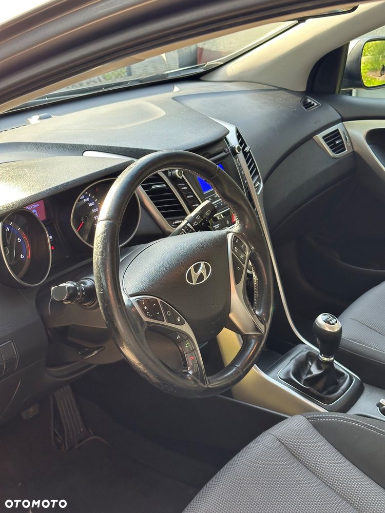 Hyundai i30 - 19