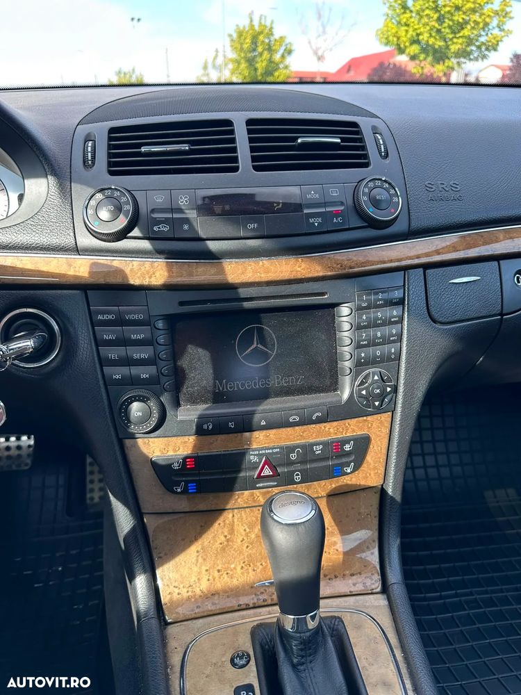 Mercedes-Benz E - 9