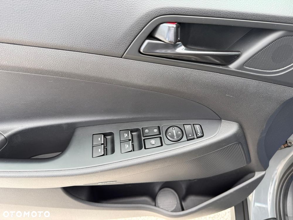 Hyundai Tucson 1.6 CRDi 48V-Hybrid 2WD DCT N Line - 24