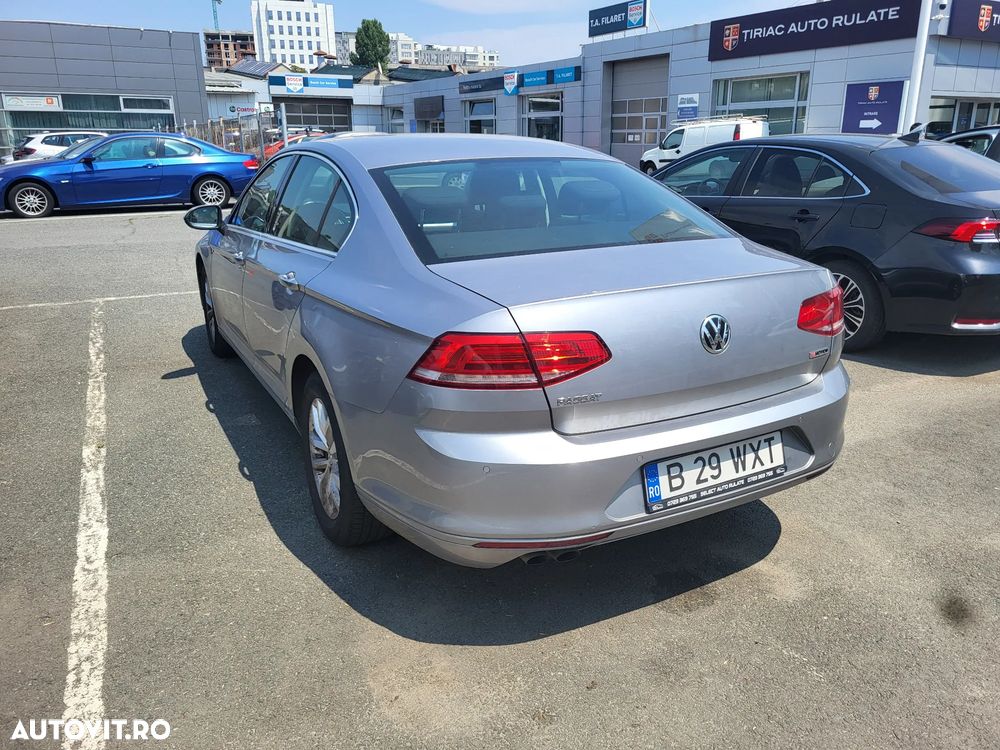 Volkswagen Passat 2.0 TDI DSG 4Motion Comfortline - 8