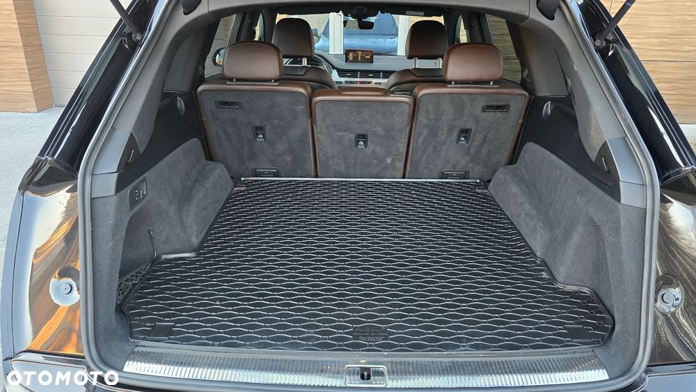 Audi SQ7 - 34