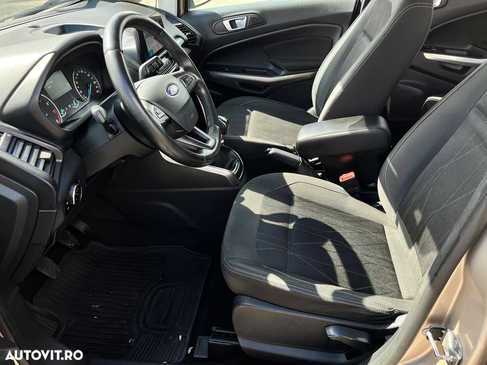 Ford EcoSport - 10
