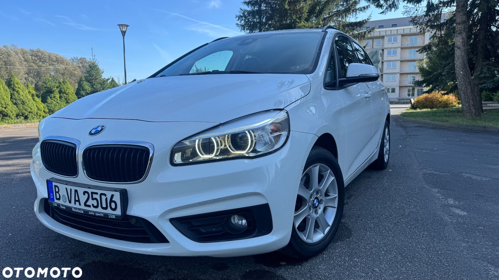 BMW Seria 2 218d - 1