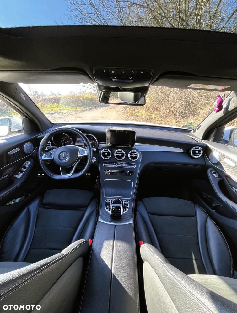 Mercedes-Benz GLC - 26