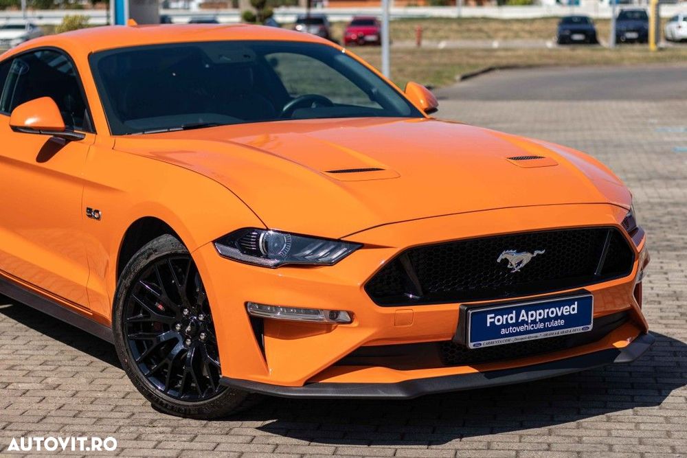 Ford Mustang - 8