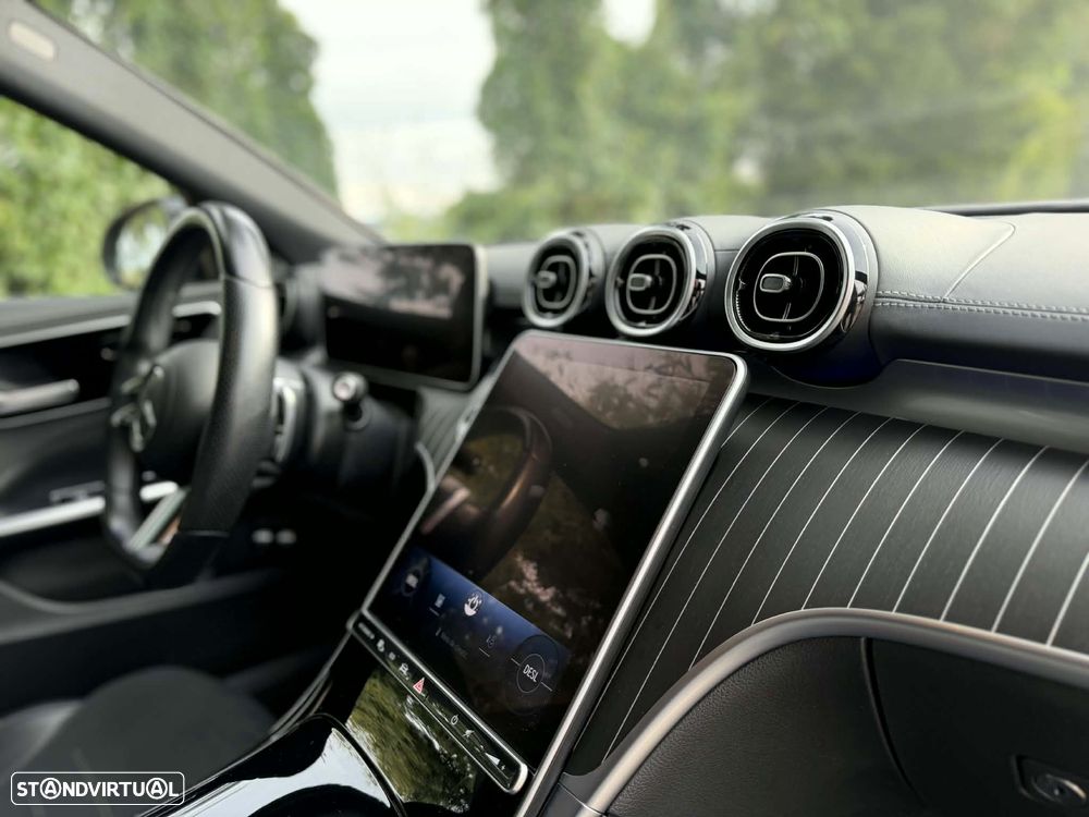 Mercedes-Benz C 300 e T 9G-TRONIC AMG Line - 29