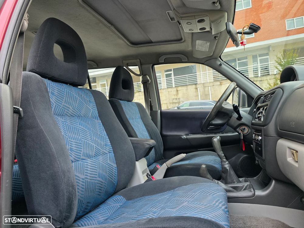 Mitsubishi Pajero 2.5 TD GLX Longo - 16