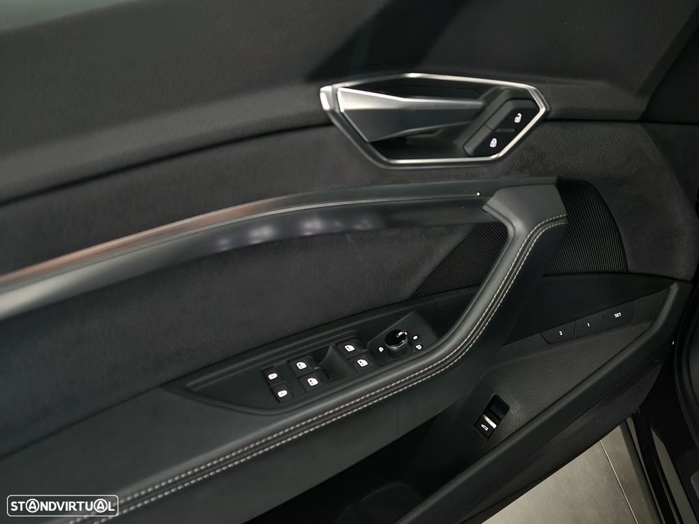 Audi e-tron S quattro - 28