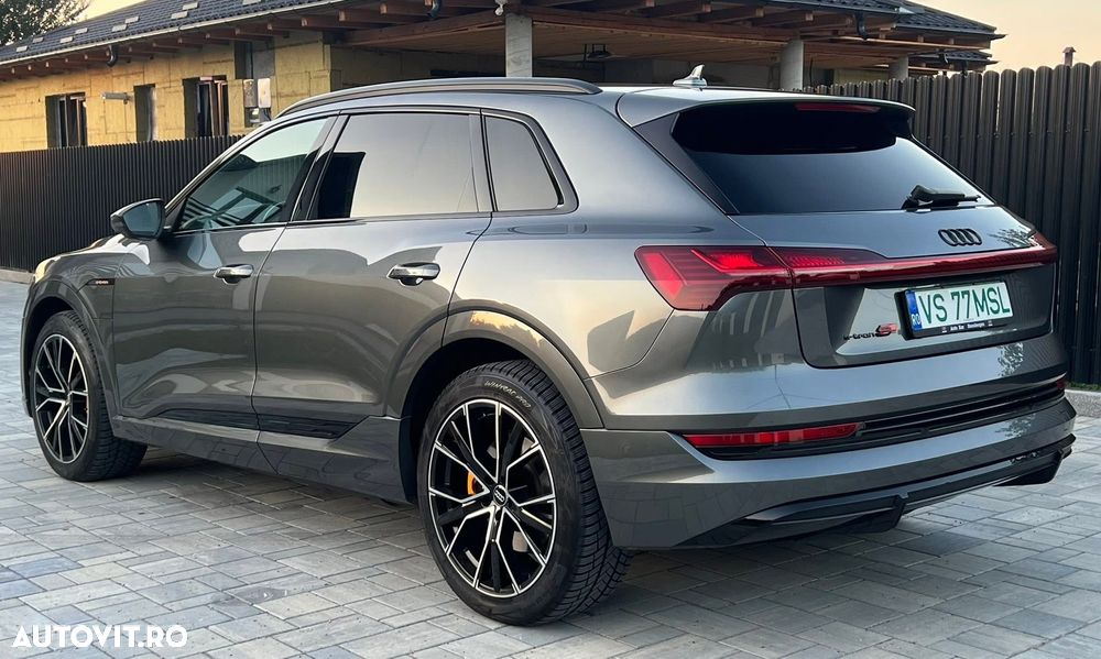 Audi e-tron 50 quattro S line - 18