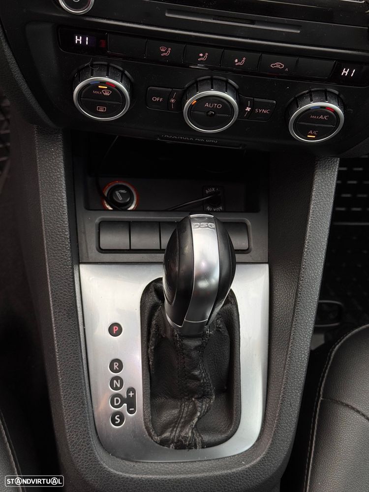 VW Jetta 1.6 TDi Highline DSG - 8