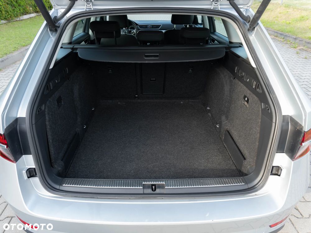 Skoda Superb 2.0 TDI Ambition DSG7 - 15