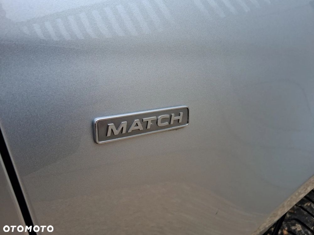 Volkswagen Golf 2.0 TDI DPF MATCH - 18