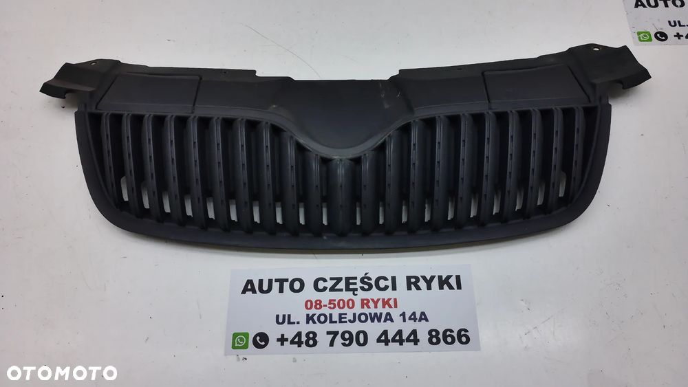 Skoda Fabia II Grill 5J0853668 - 1
