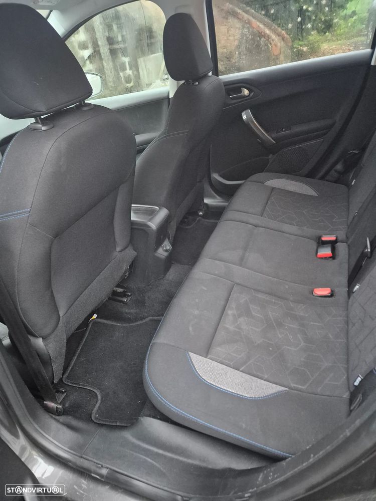 Peugeot 2008 1.2 PureTech Allure - 13