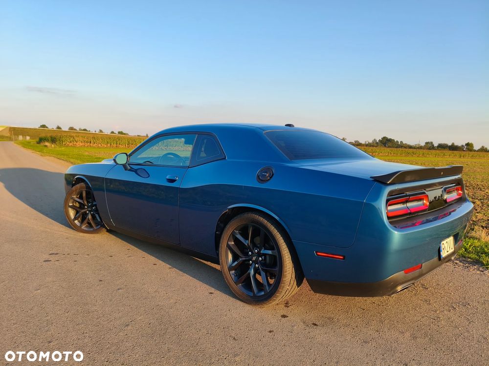 Dodge Challenger - 3