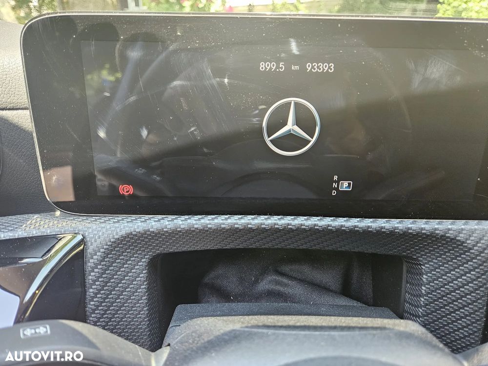 Mercedes-Benz A 180 d Sedan 8G-DCT - 10