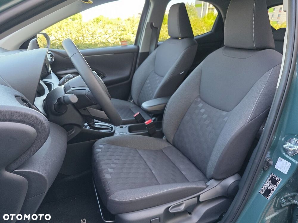 Toyota Yaris Hybrid 1.5 Style - 17