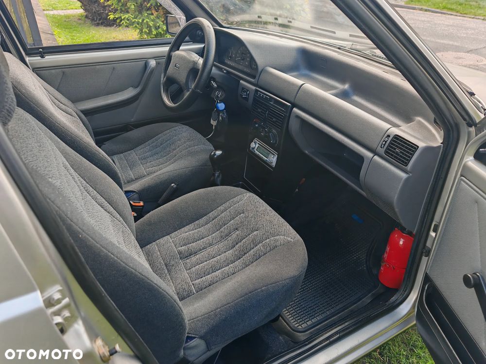 Fiat Uno - 12