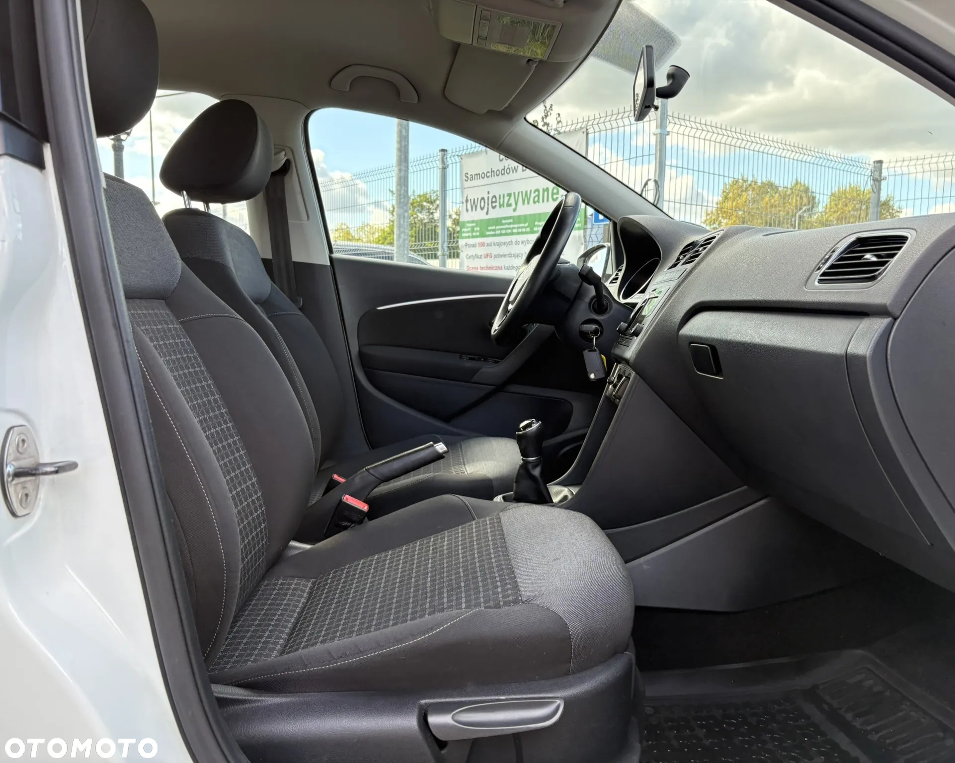 Volkswagen Polo 1.0 Comfortline - 26