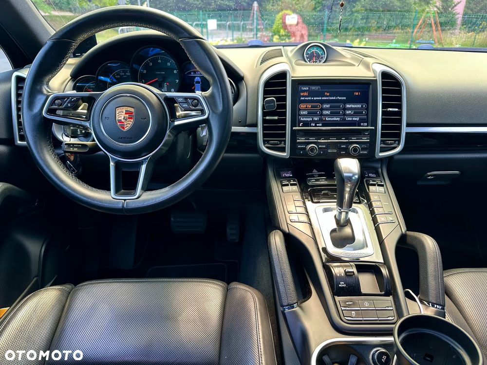 Porsche Cayenne Standard - 18