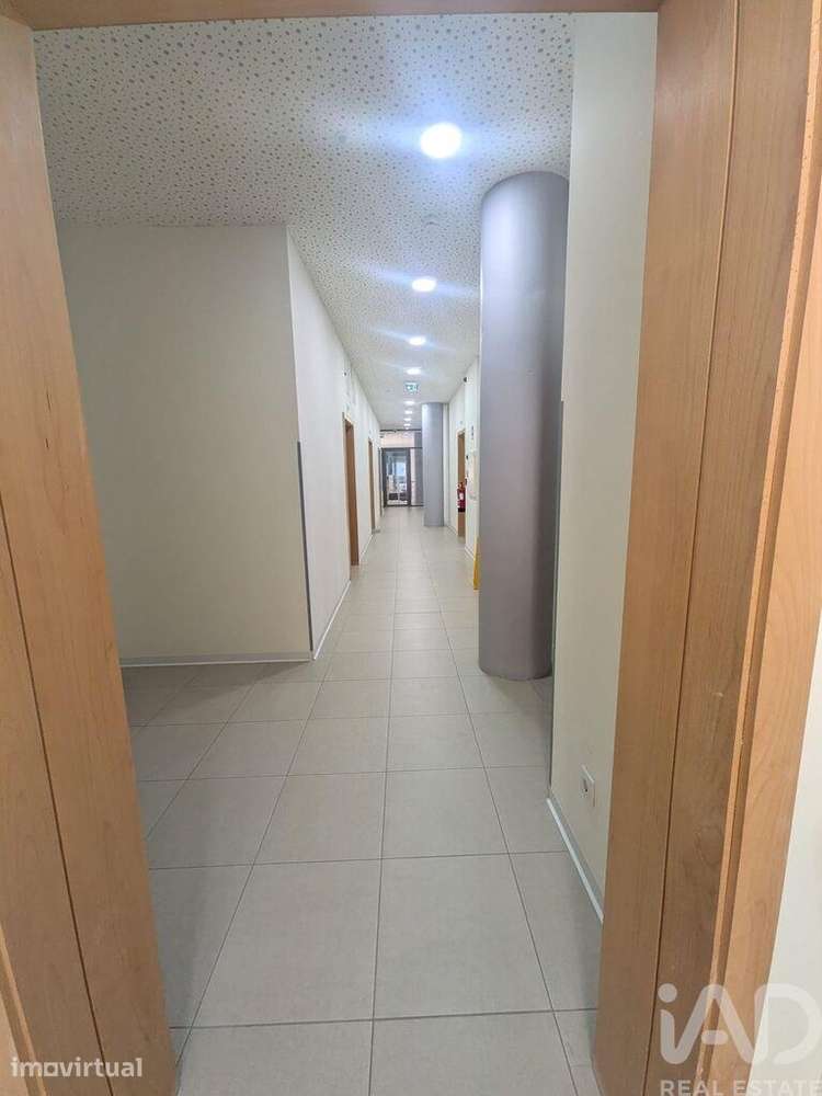Escritório em Mafamude e Vilar do Paraíso de 20,00 m2 - Grande imagem: 4/15
