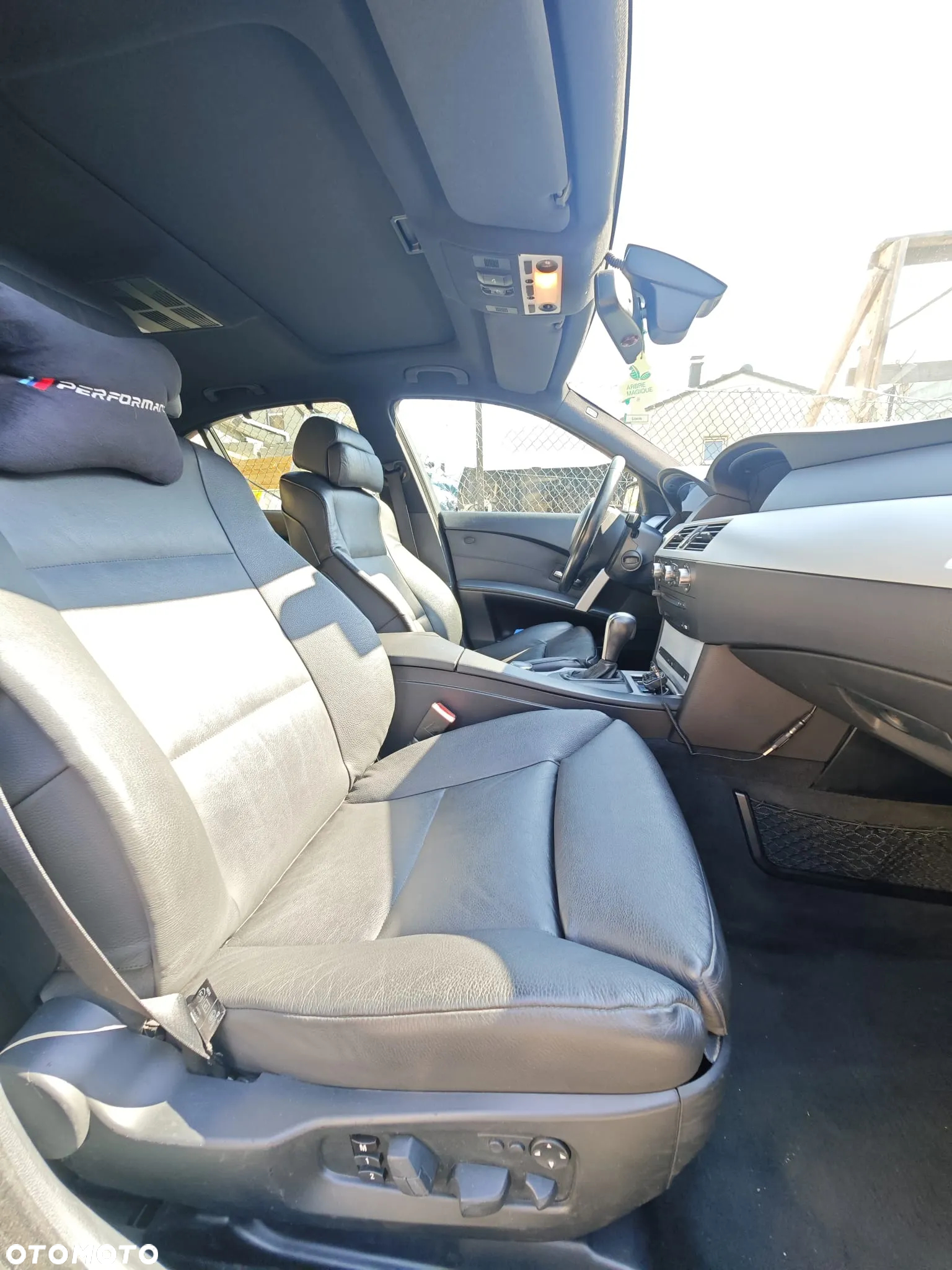 BMW Seria 5 540i - 27
