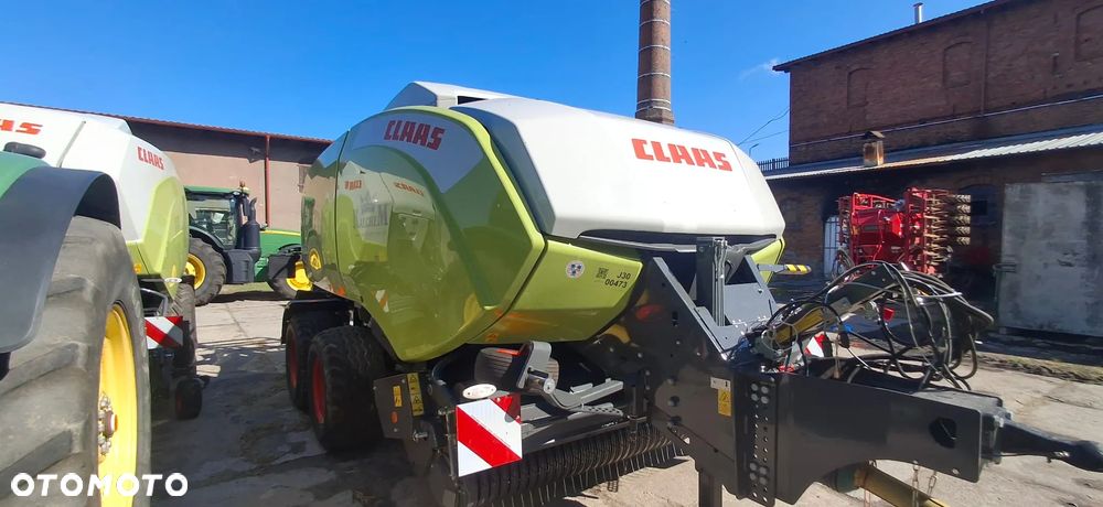 Claas 660 tys netto Claas Quadrant 4200 - 1