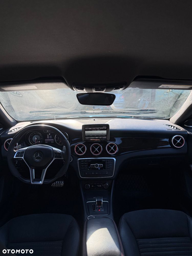 Mercedes-Benz CLA 45 AMG 4-Matic - 7
