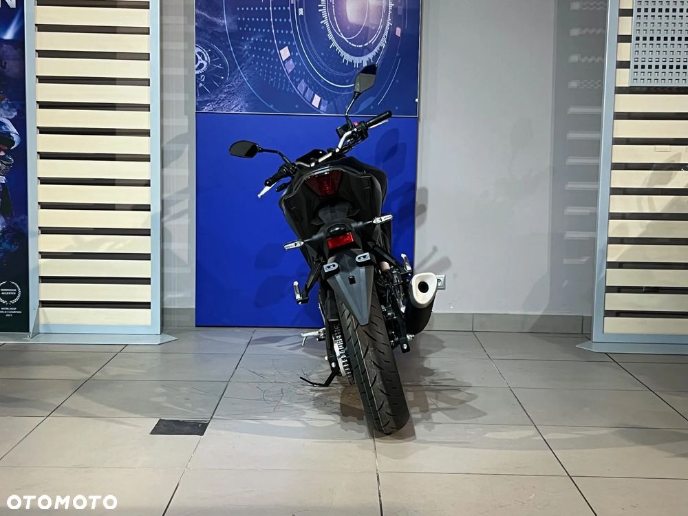 Yamaha MT - 4
