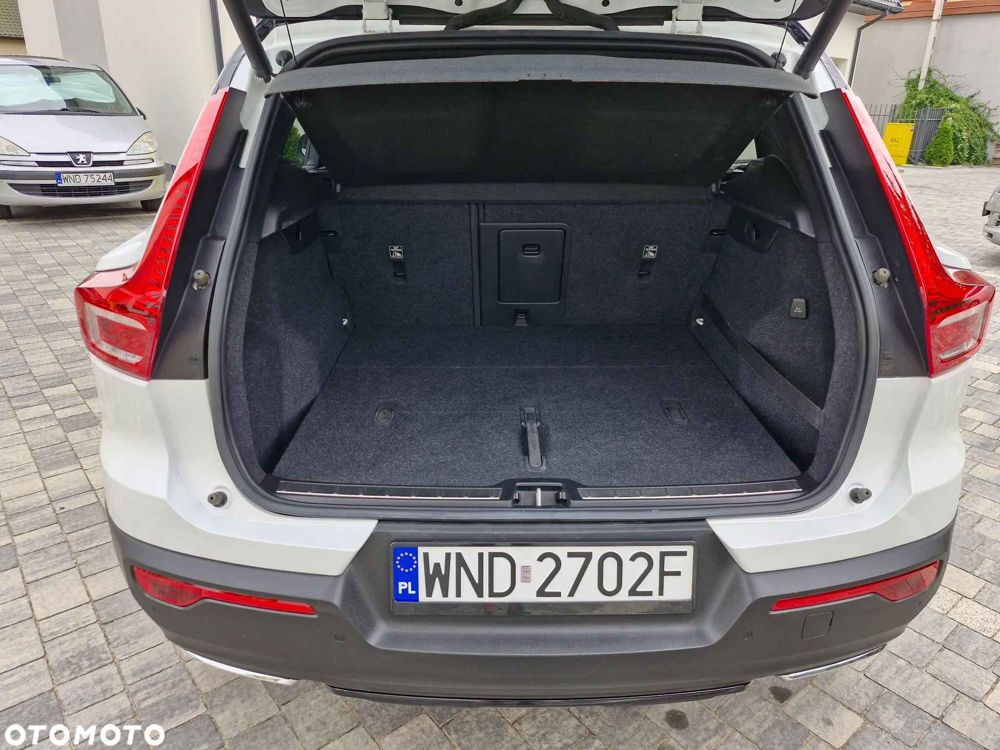 Volvo XC 40 T5 AWD R-Design - 19