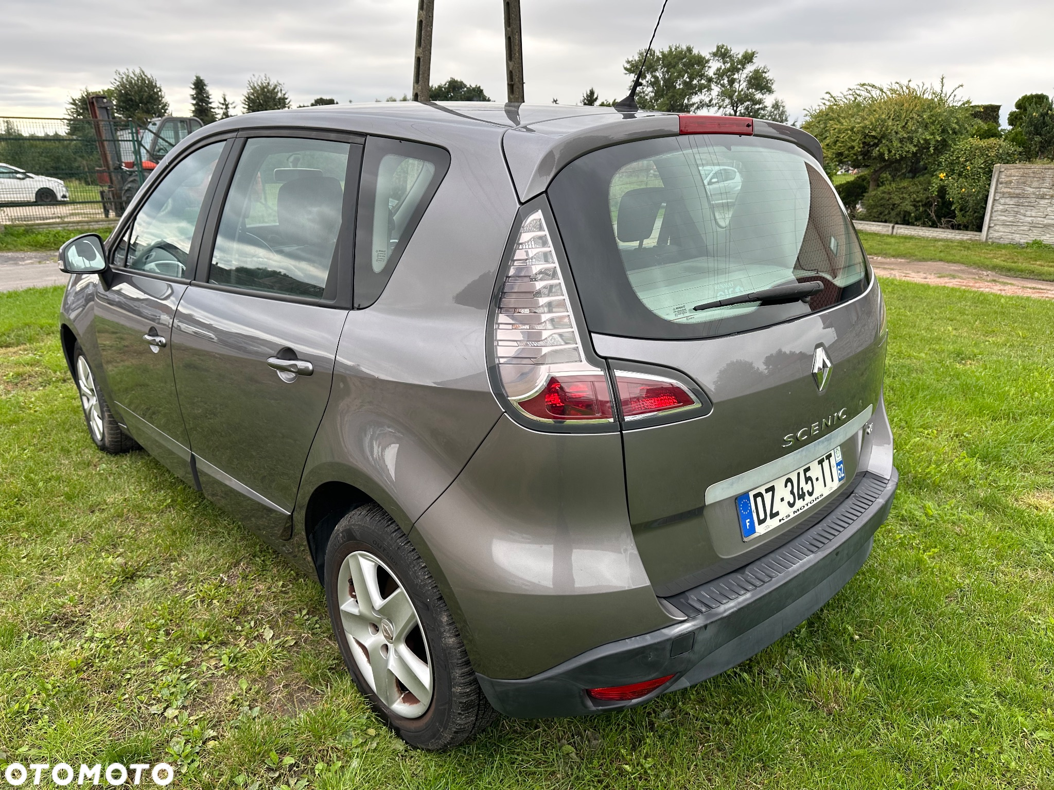 Renault Scenic 1.5 dCi Life - 6