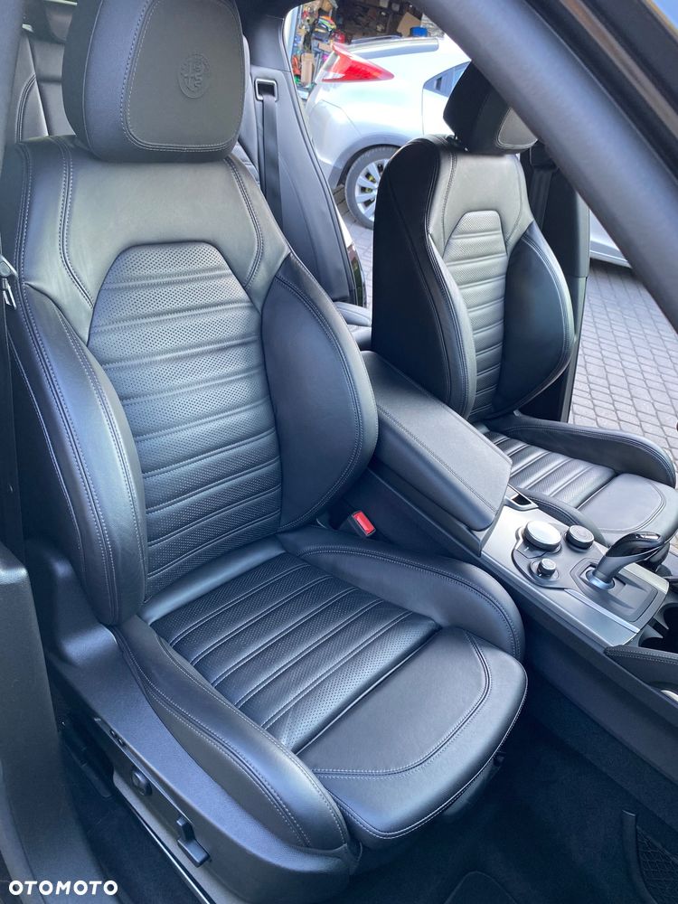 Alfa Romeo Stelvio 2.0 Turbo Executive Q4 - 19