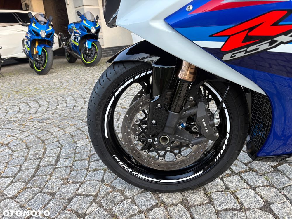 Suzuki GSX-R - 22