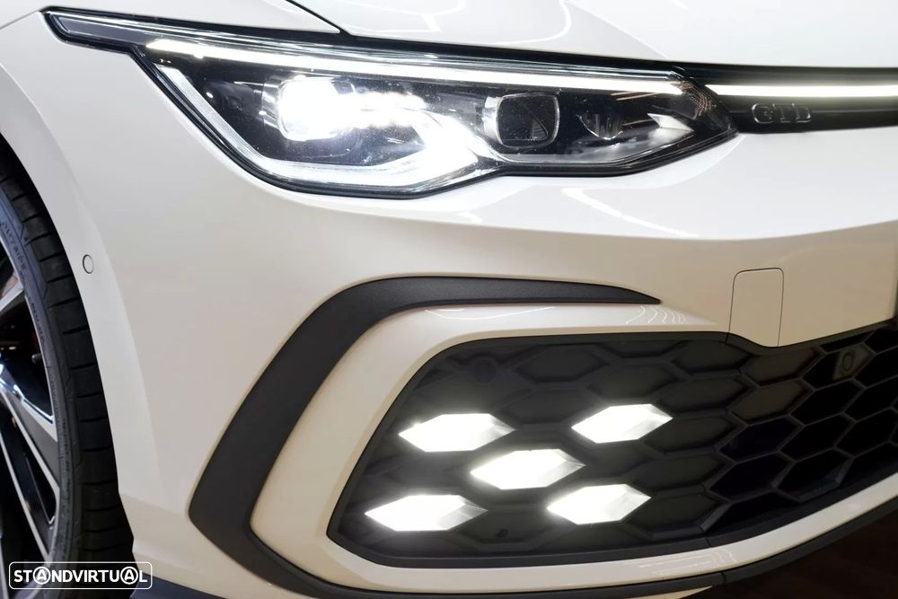 VW Golf 2.0 TDI GTD DSG - 8