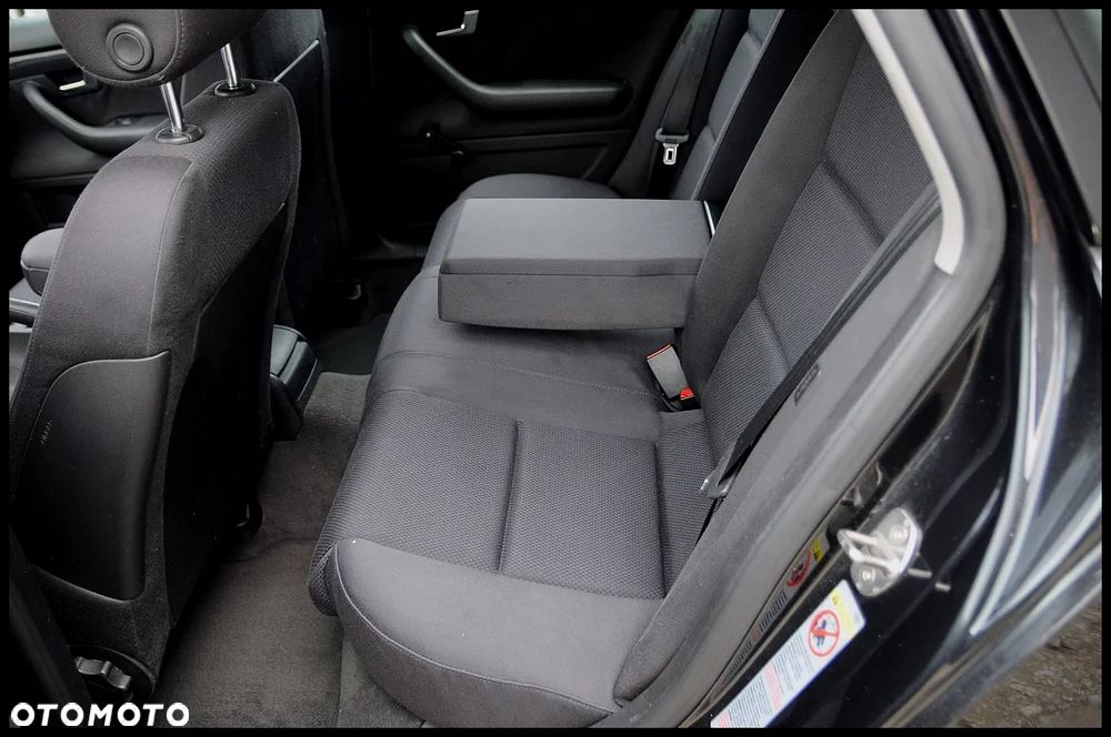 Audi A4 Limousine - 24