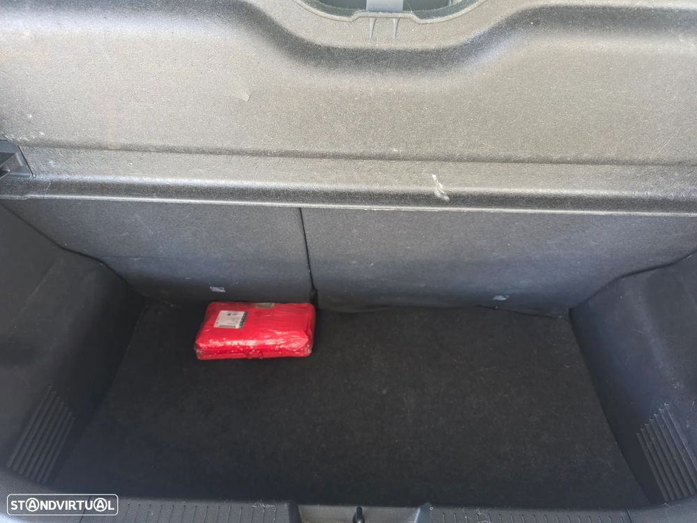 Opel Karl 1.0 Rocks - 21