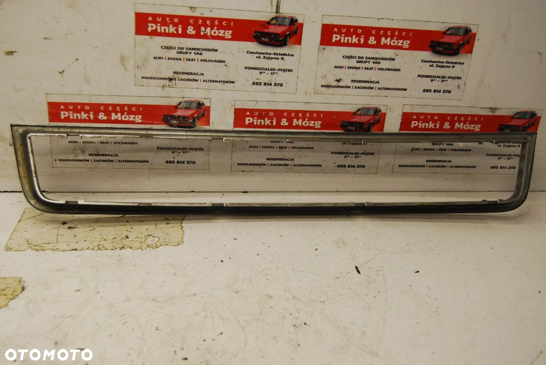 CHROM RAMKA ZDERZAKA ŚRODKOWA 8E0807647 AUDI A4 B6 - 2