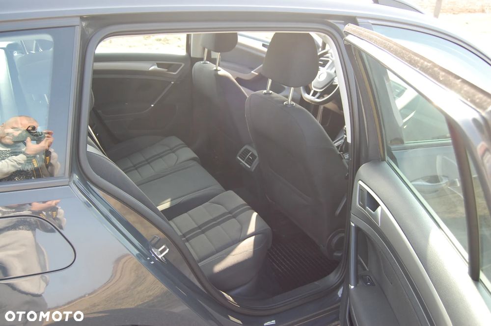 Volkswagen Golf 1.6 TDI BMT Comfortline - 11
