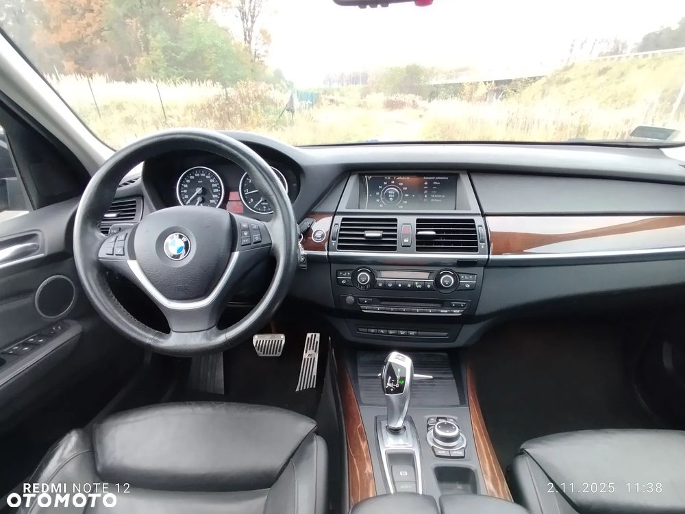 BMW X5 5.0i xDrive - 5