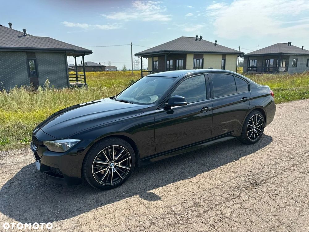 BMW Seria 3 330i xDrive Edition M Sport Shadow - 8