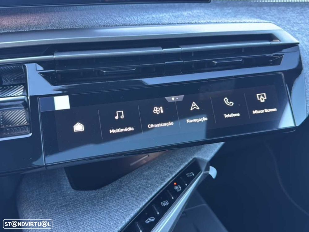 Peugeot E-3008 73 kWh Dual Motor Launch Edition - 21