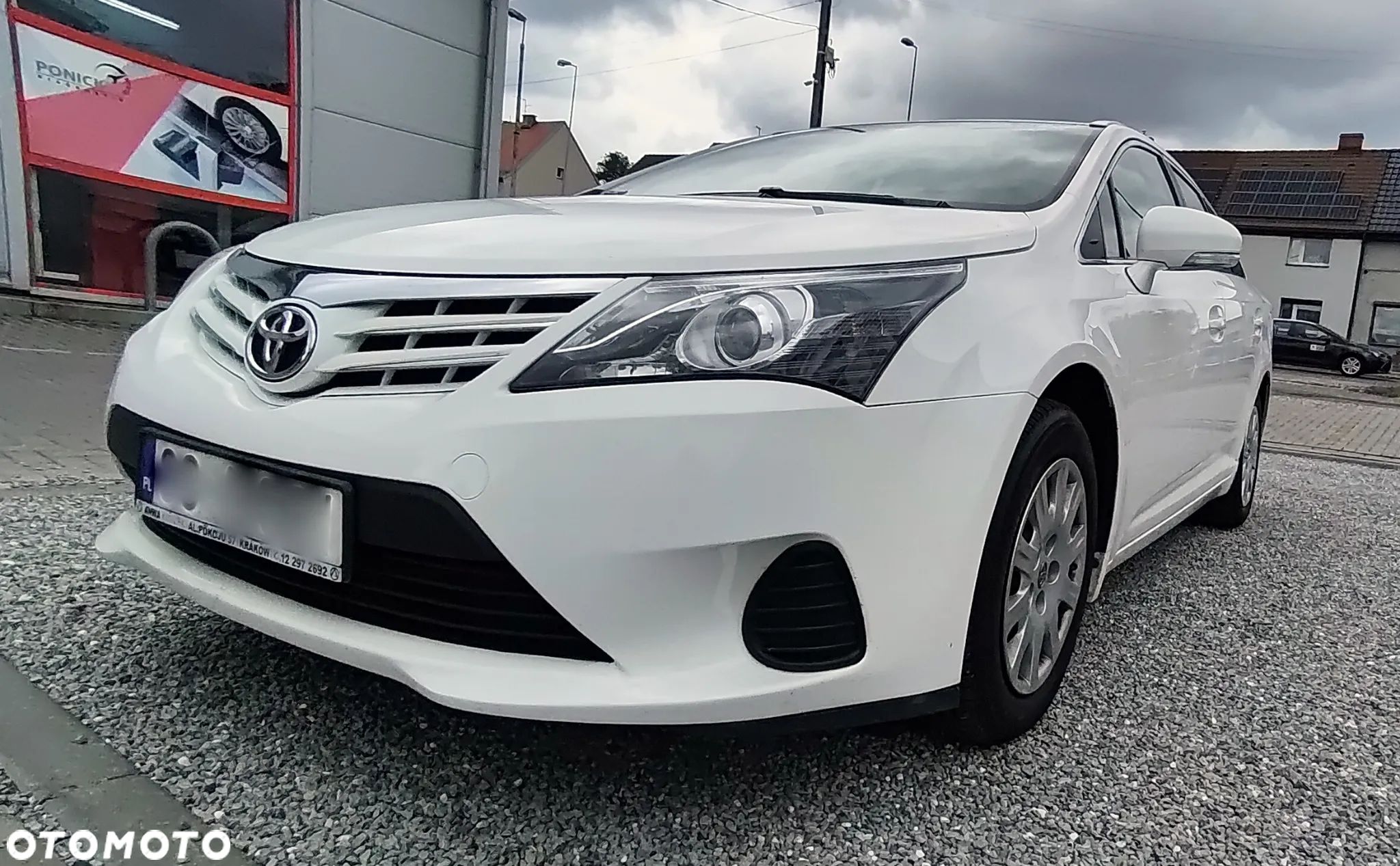 Toyota Avensis - 1
