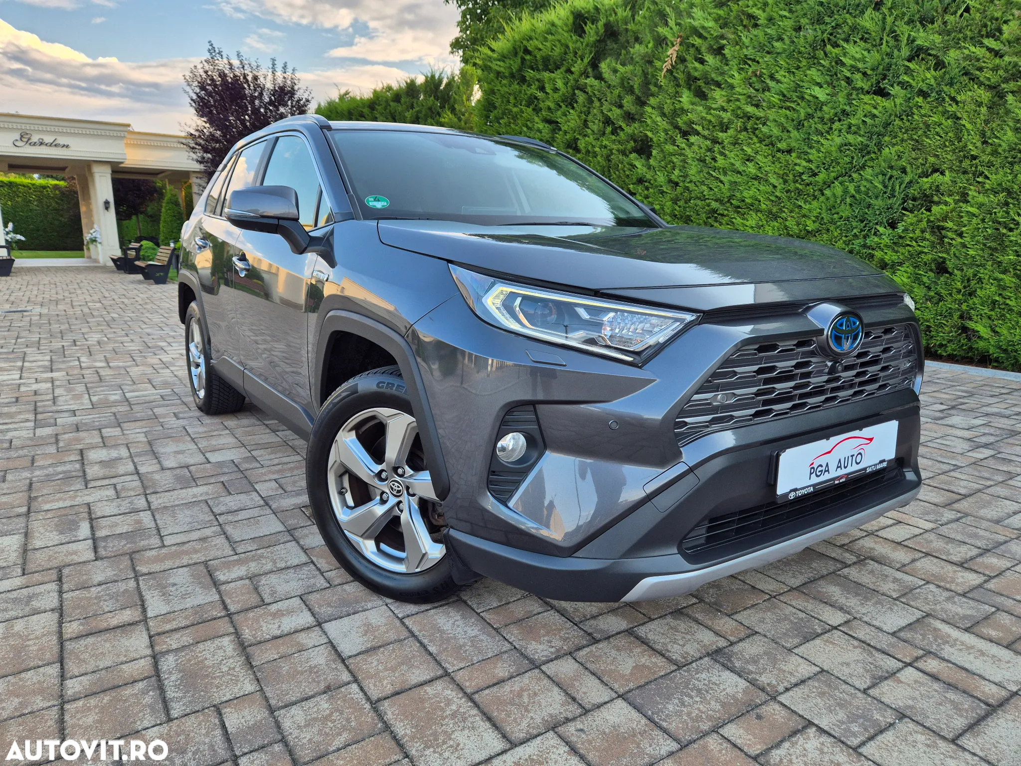 Toyota RAV4 2.5 4x4 Hybrid Lounge - 4