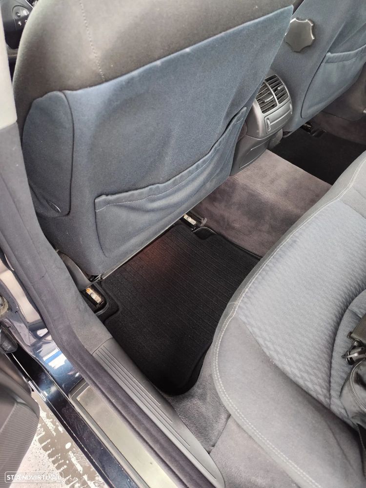Mercedes-Benz E 220 CDI Auto Avantgarde - 7