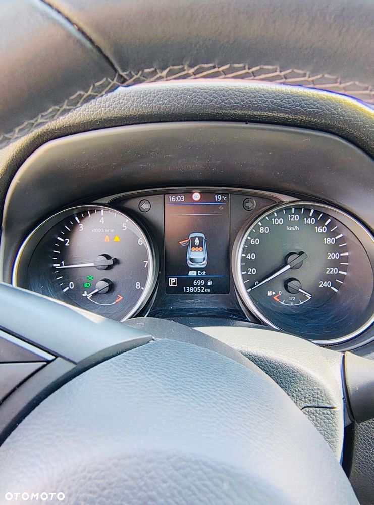 Nissan Qashqai 1.3 DIG-T N-Connecta DCT - 9
